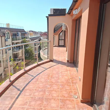 Magnolia Apartment
