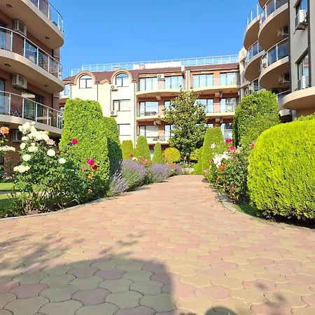 Magnolia Apartment Ravda